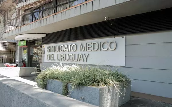 Resolución de la Asamblea General Extraordinaria del SMU