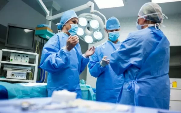 SMU se reunió con Sociedad de Cirugía