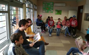 Programa de Estimulación de Lectura del Centro de Salud del Cerro festeja su cuarto aniversario.