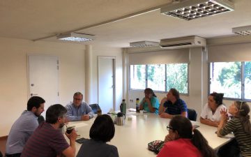 Se continúa con las medidas y se espera por la mesa de negociación
