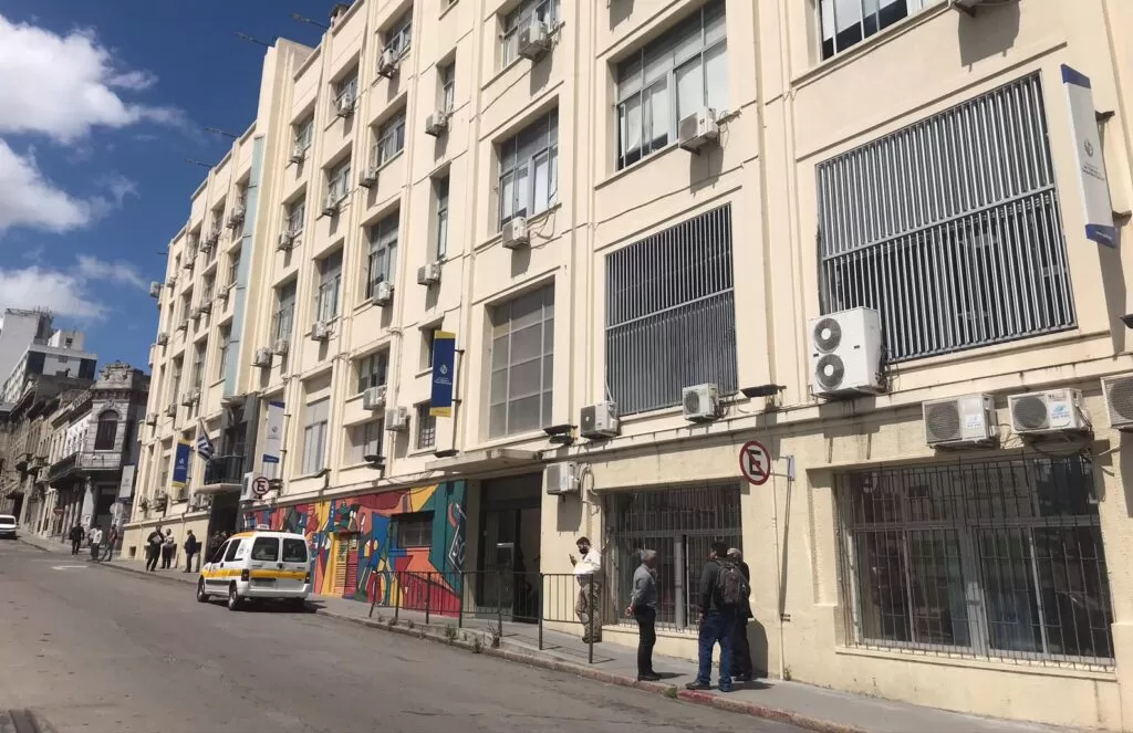 Declaración del CE del SMU respecto al incumplimiento del pago del complemento por la extensión de licencia maternal en algunas IAMC.