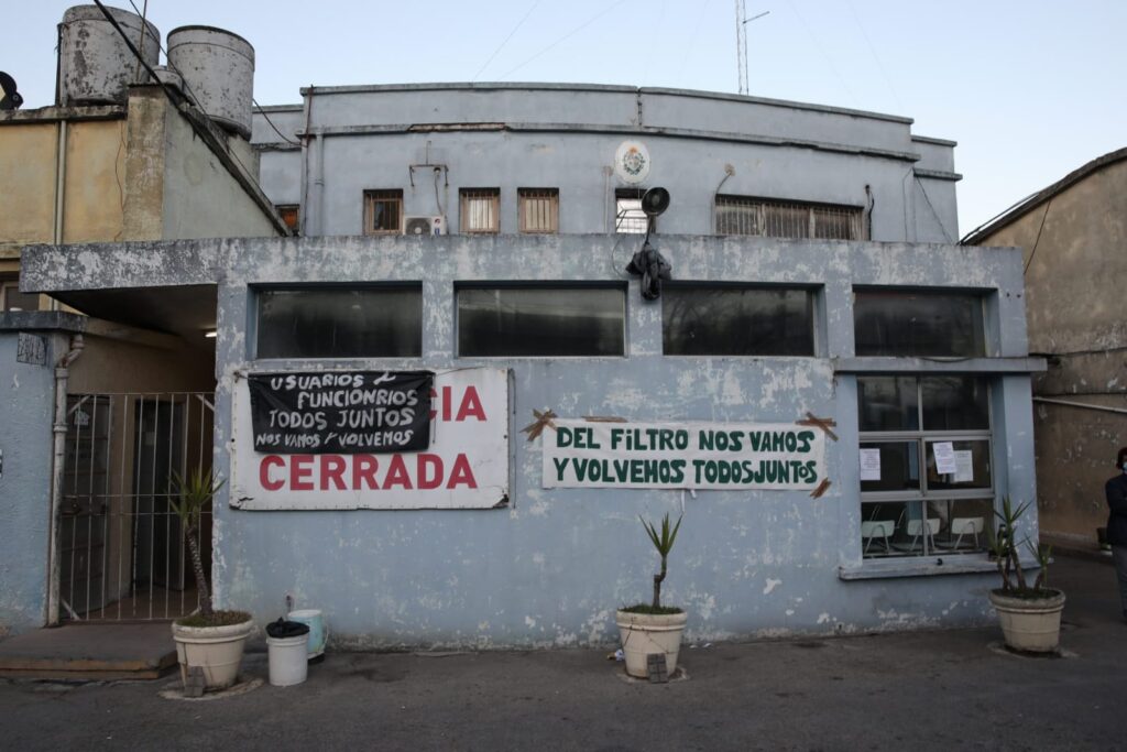 Tras movilización junto a usuarios, equipo sanitario del Centro de Salud Claveaux llegó a un acuerdo que aseguraría la asistencia