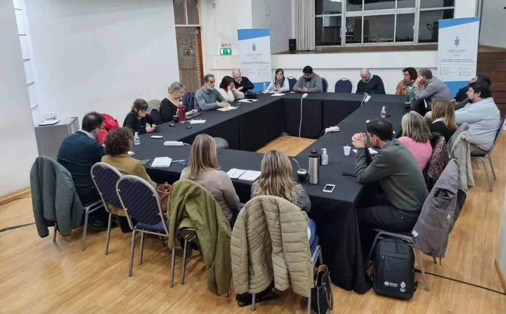 Comunicado de las Sociedades Científicas del Uruguay y Núcleos de Base del SMU