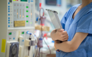 Llamado externo a pediatras intensivistas y neonatólogos/as